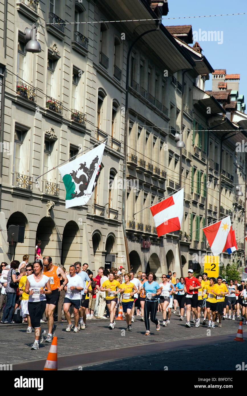 Runners during the Berne Grand Prix Kramgasse Old Town Berne Canton of Berne Switzerland Stock Photo