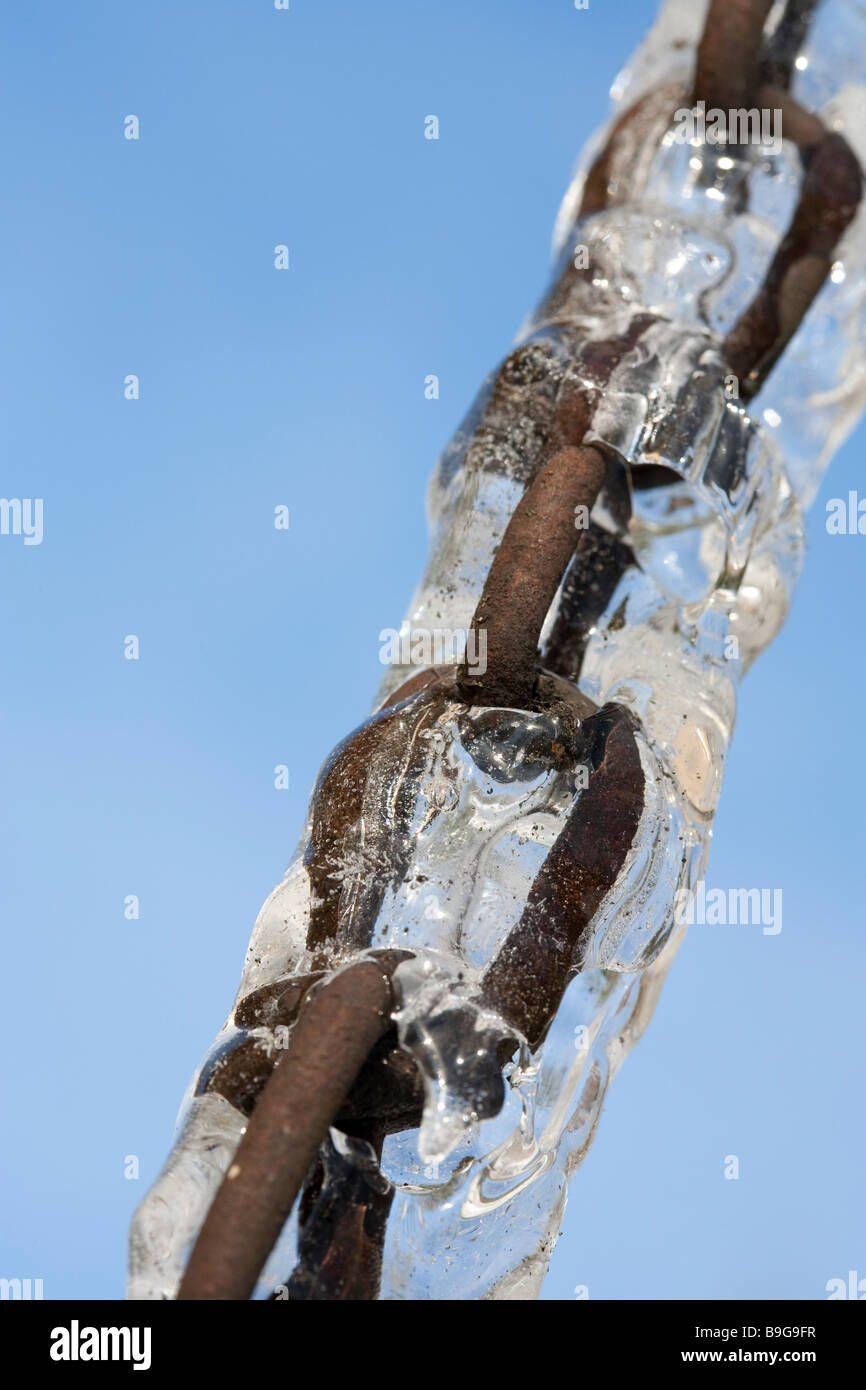 ice covered iron chain Stock Photo Alamy