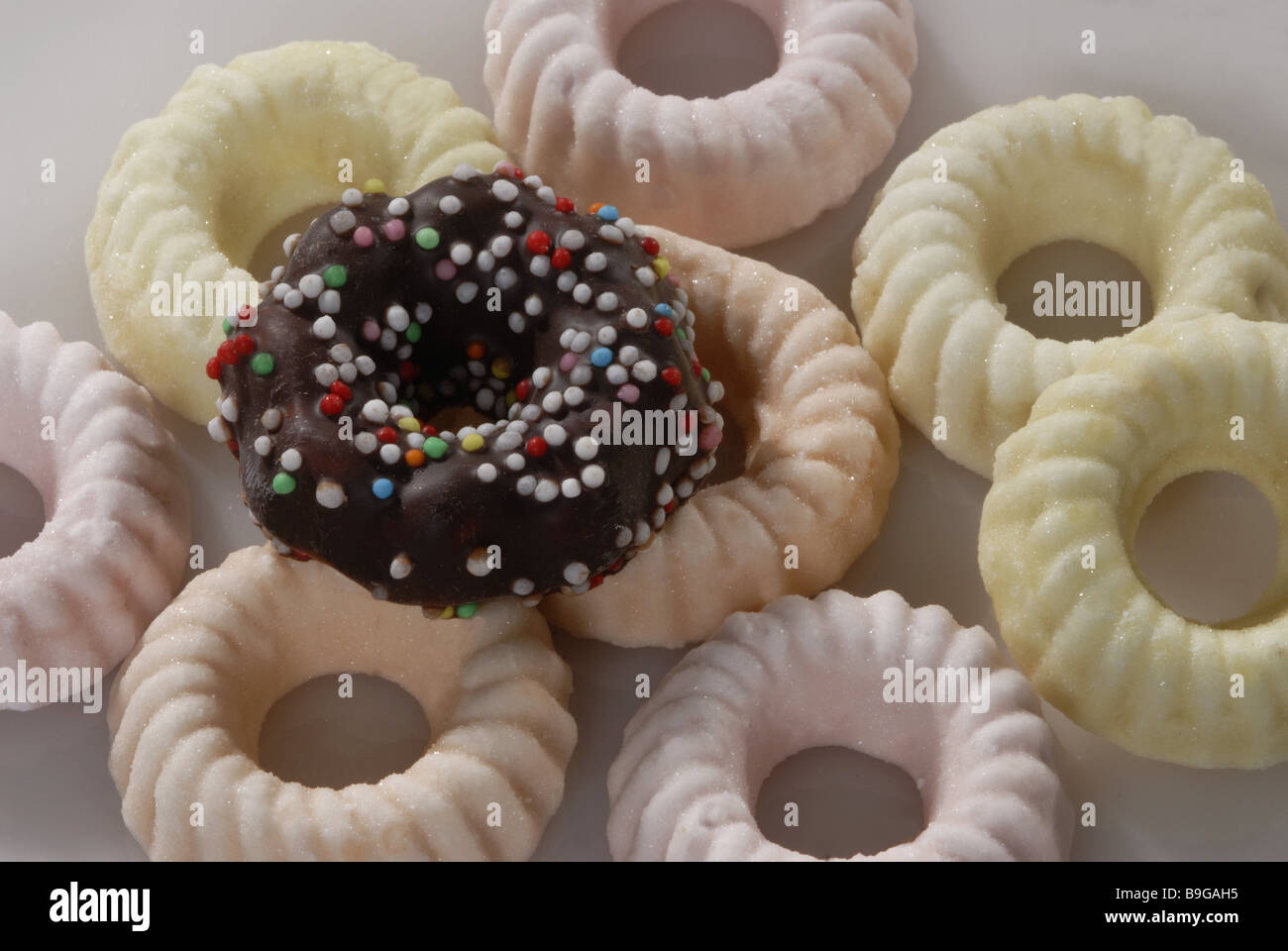 Zuckerkringel hi-res stock photography and images - Alamy Zuckerkringel hi-res stock photography and images - Alamy