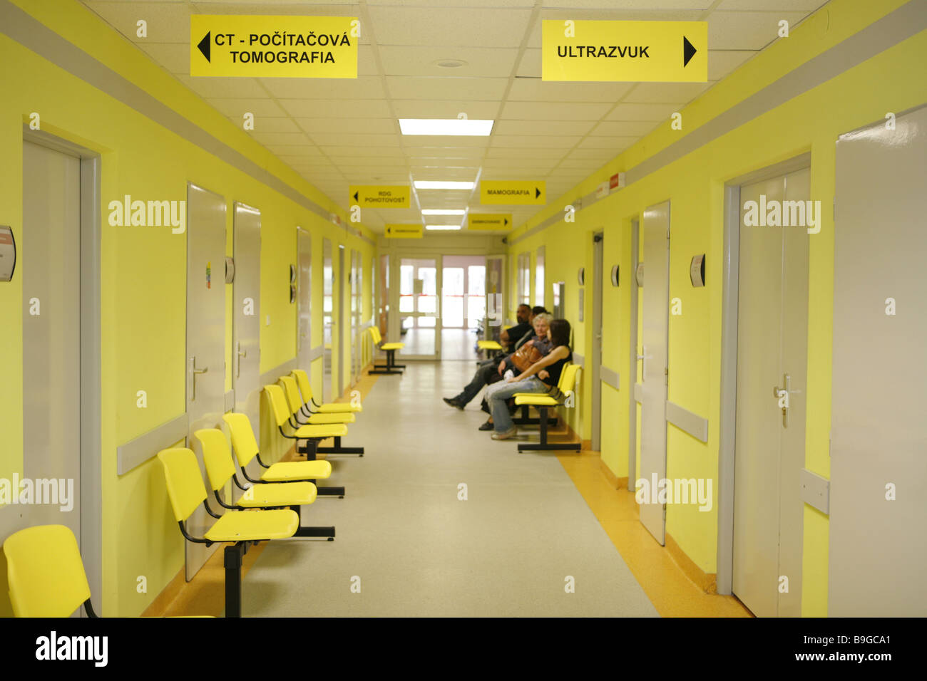 Hospital scenes hi-res stock photography and images - Alamy