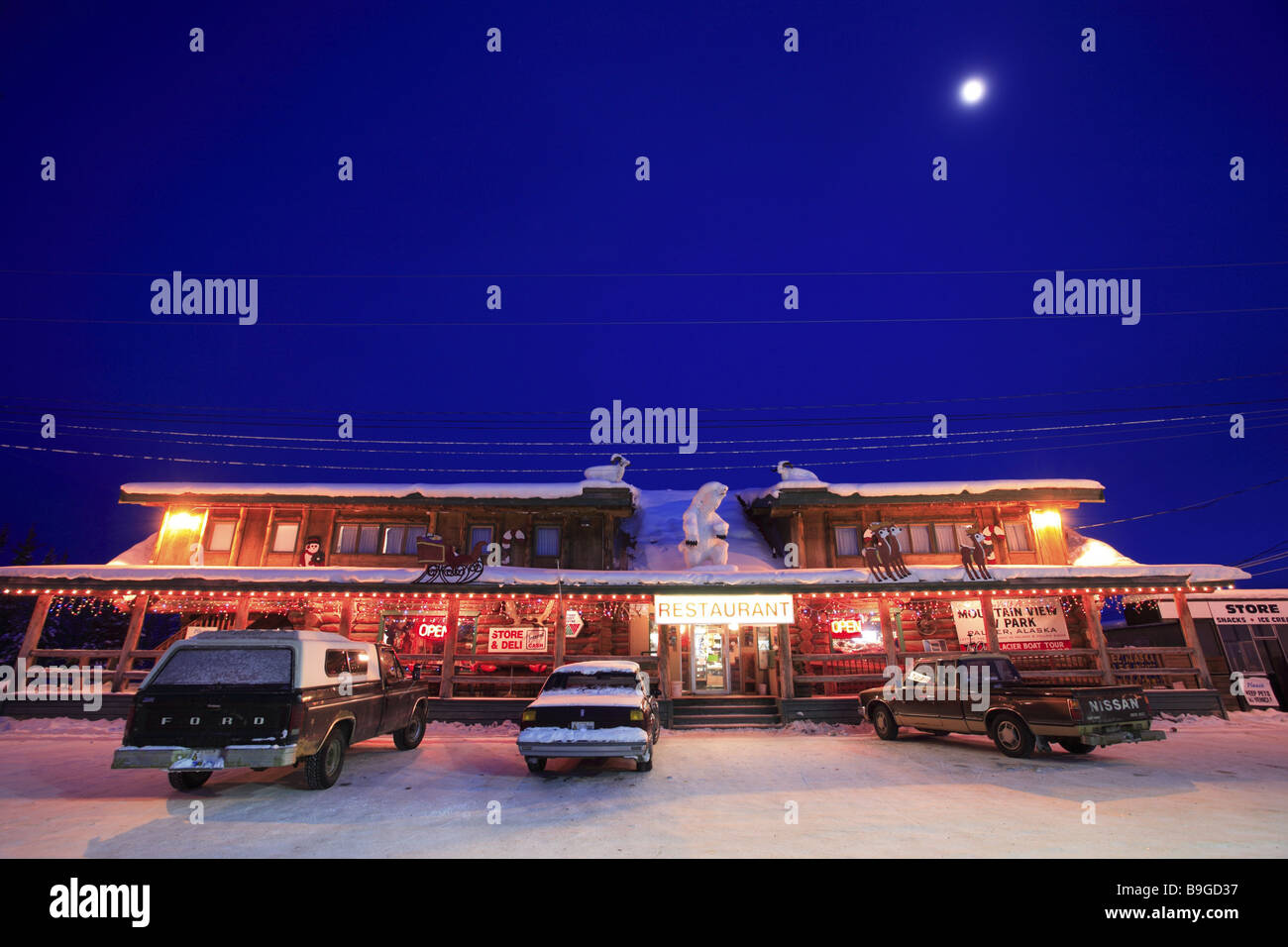 Canada Alaska Yukon Territory Beaver Creek restaurant illumination