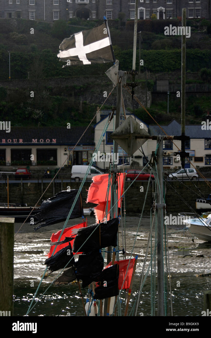 Cornish flag flying on fishing boat Stock Photo Alamy