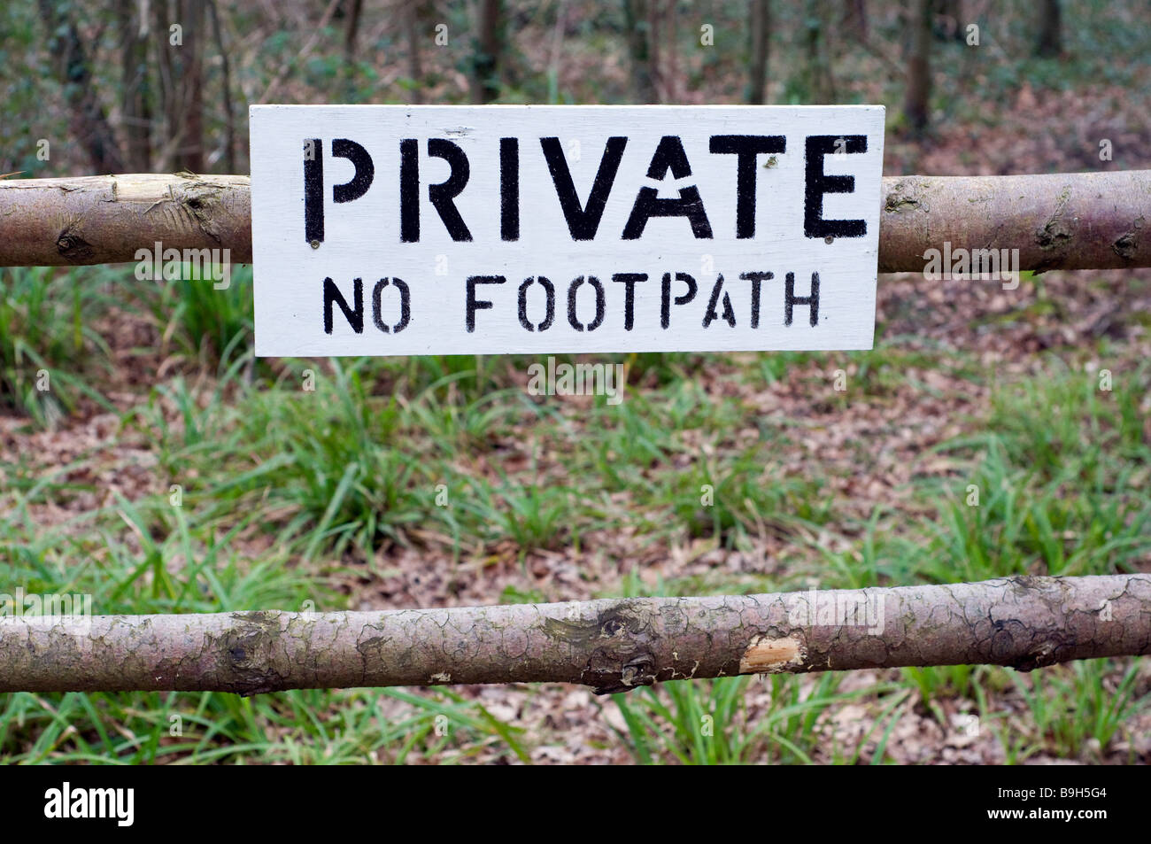 Private No Footpath Sign, Woodland, No Right of Way, Hampstead, Yarmouth, Isle of Wight, England, UK, GB. Stock Photo