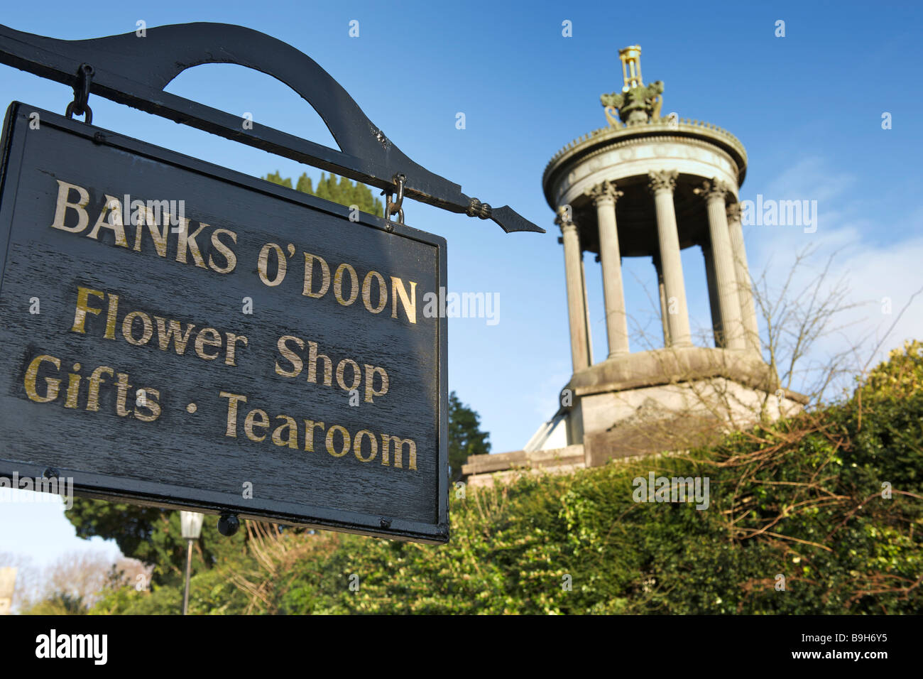 Burns Monument and Flower Shop sign Alloway South Ayrshire Scotland UK Stock Photo