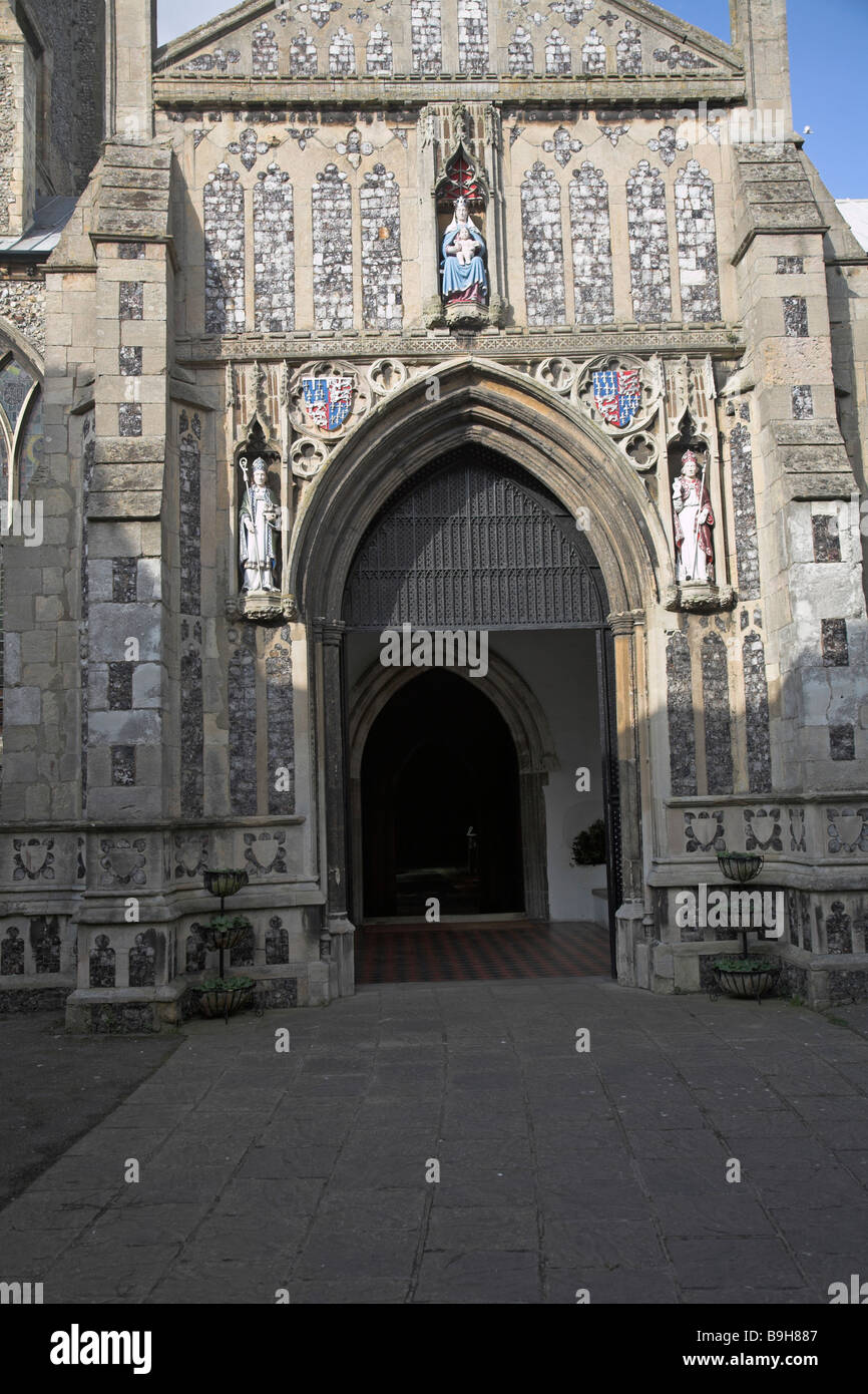 St Nicholas church North Walsham Norfolk England Stock Photo Alamy