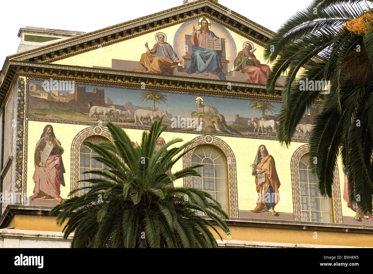 Italy Rome basilica 'Basilica of Saint Paul Outside the Walls' facade ...