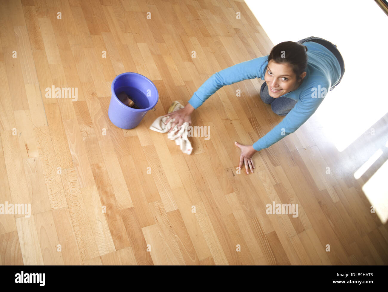 House Clean Woman Floor Wipes 24 Years Everyday Life Gaze Camera