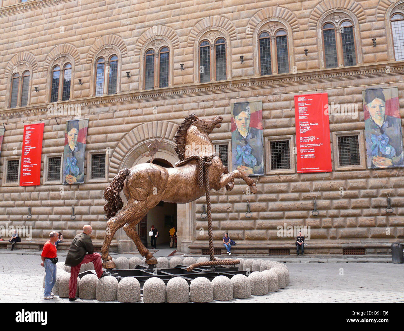 Palazzo strozzi florence hi-res stock photography and images - Alamy