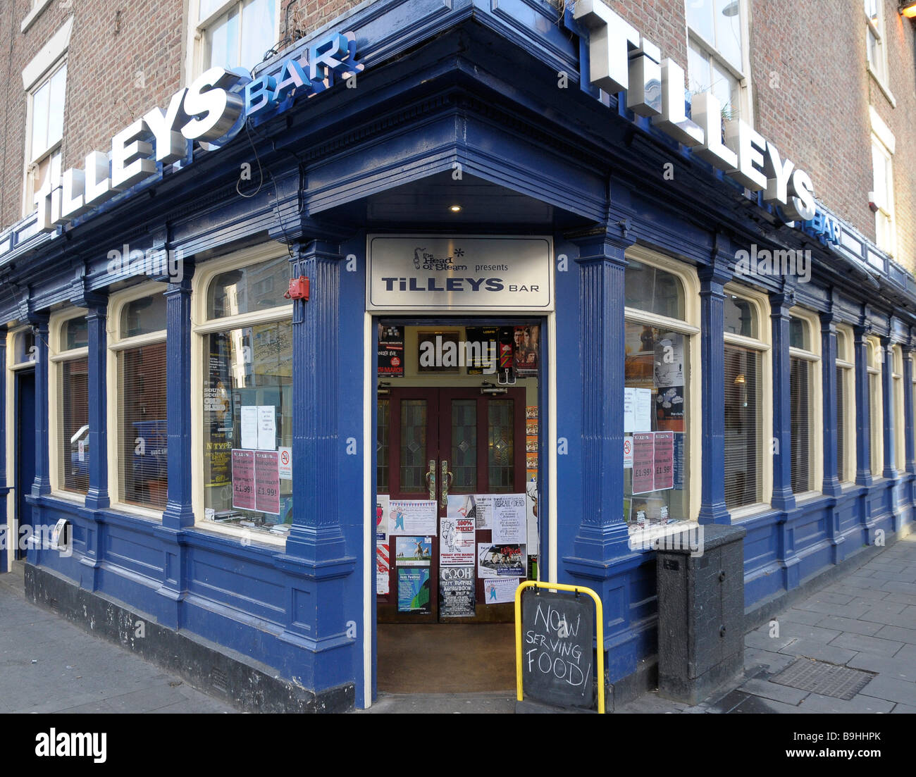 Tilleys Bar, a well-known real ale bar on Westgate Road, Newcastle-upon-Tyne. Stock Photo