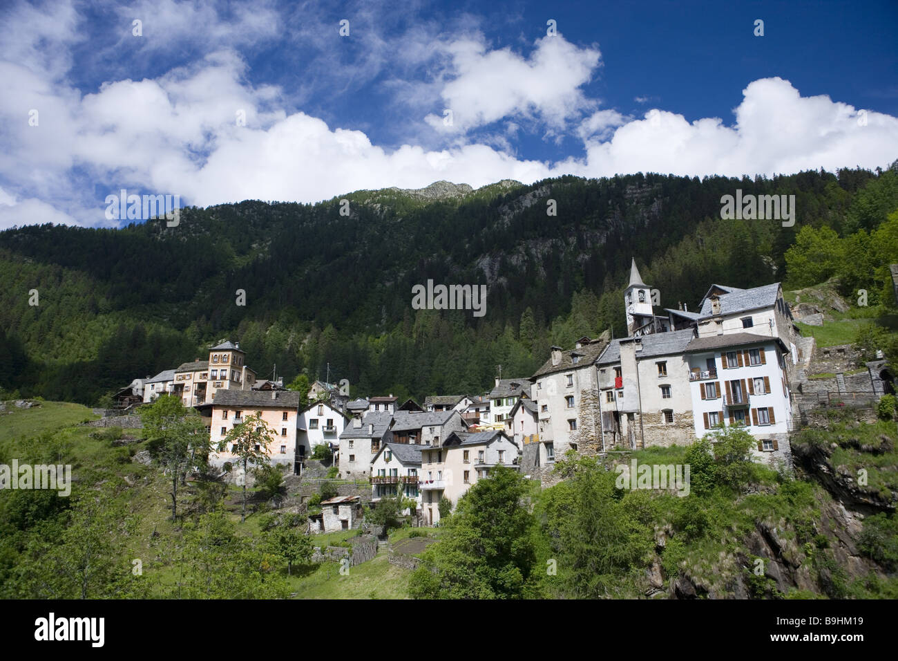 Switzerland Tessin Valle Maggia Fusio locality perspective isolated  secreted offside Alps alpine area mountain-village Stock Photo - Alamy