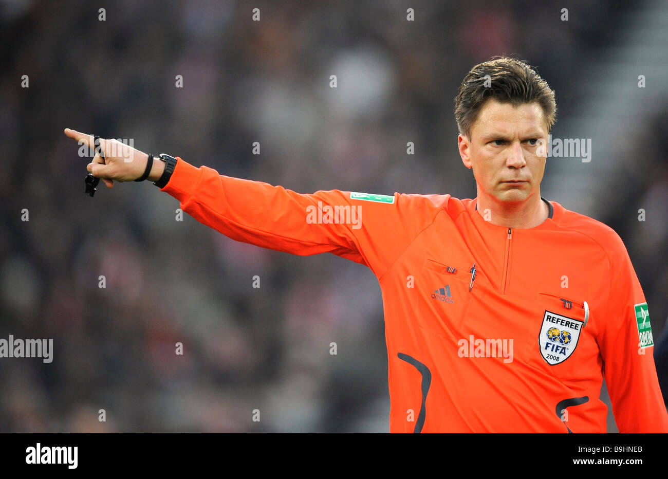 Soccer referee hand signals hires stock photography and images Alamy