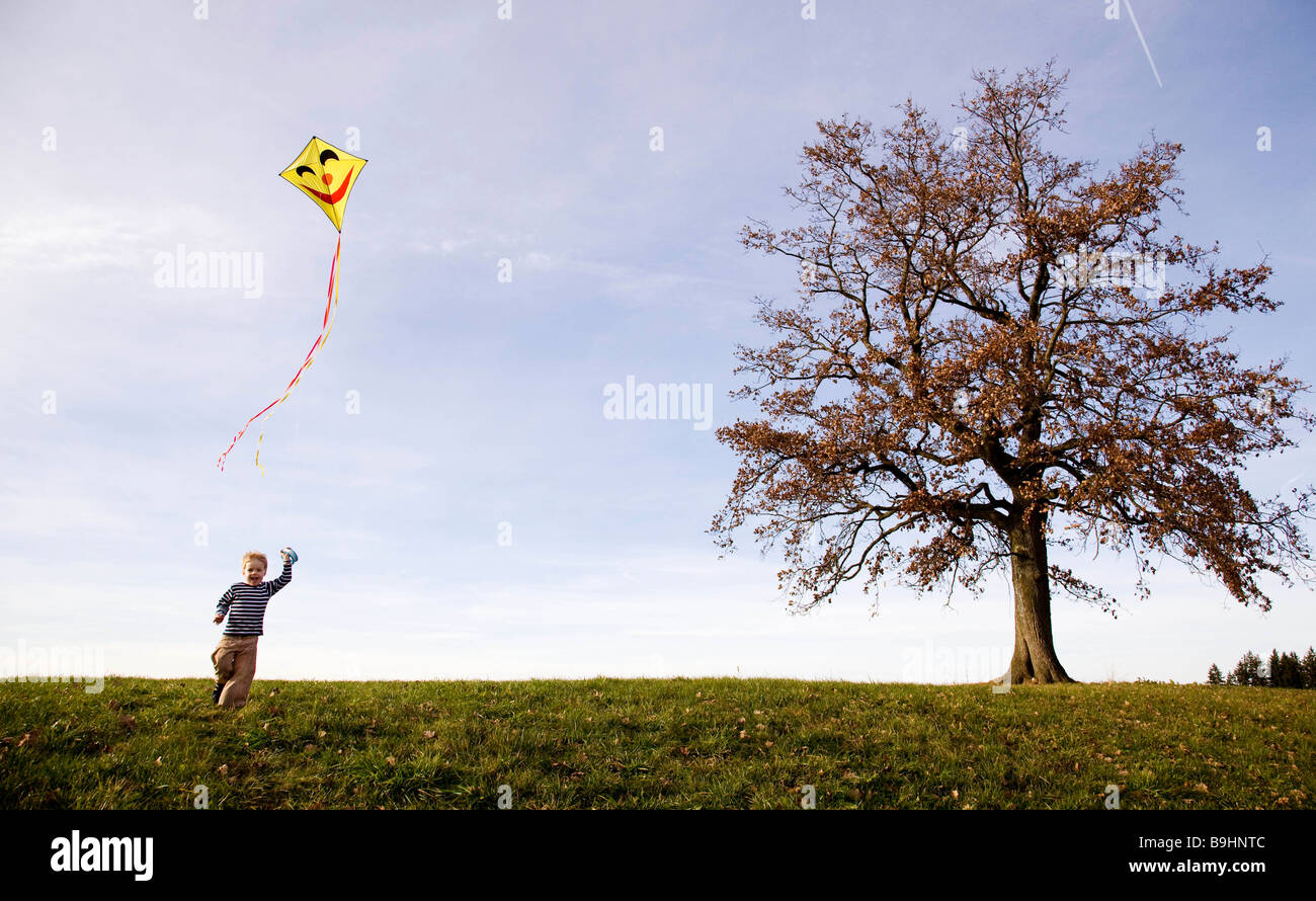 Human kite flying hires stock photography and images Alamy