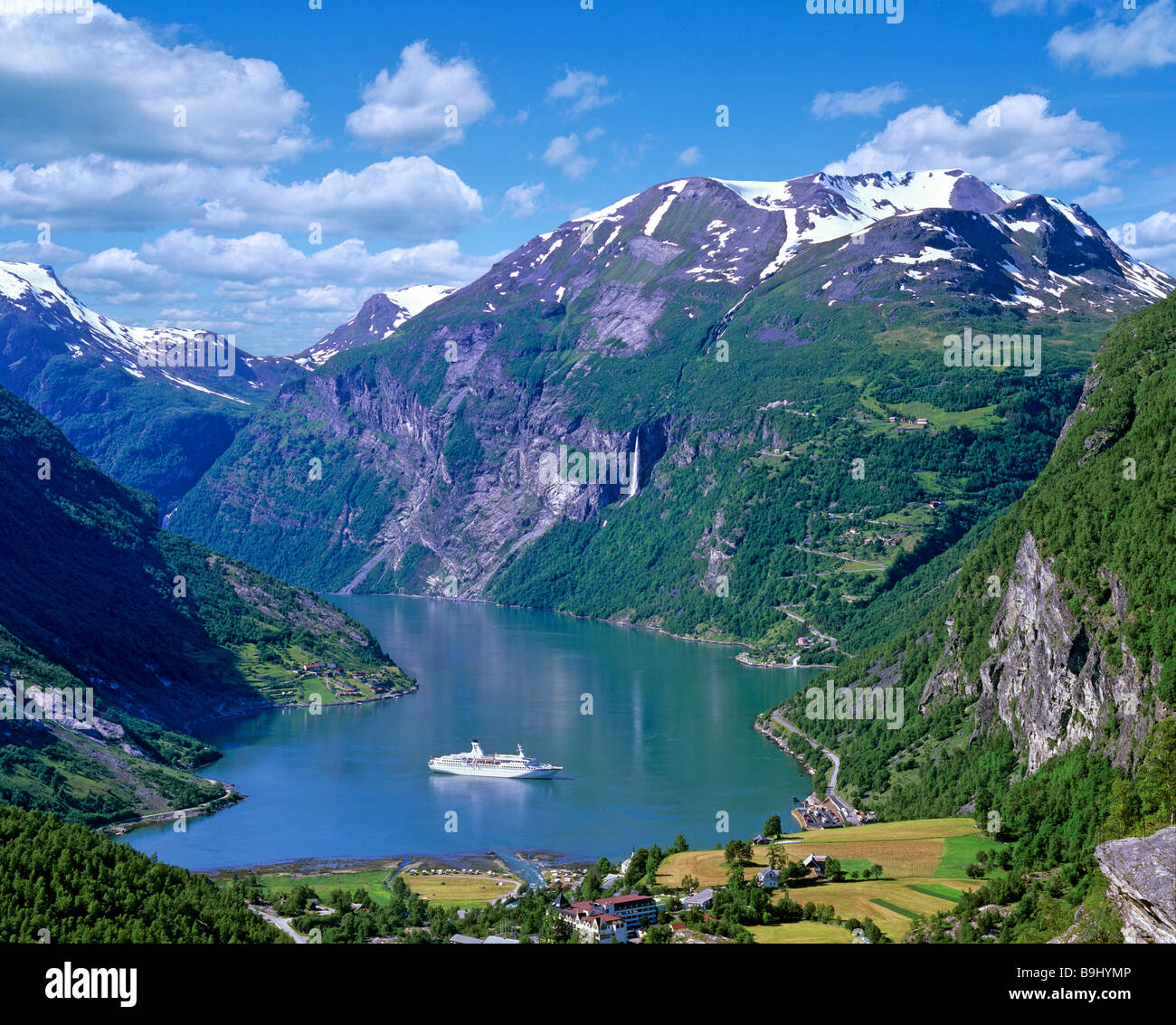 Geiranger, view from Flydalsjuvet, cruise ship in the Geiranger Fjord, Norway Stock Photo