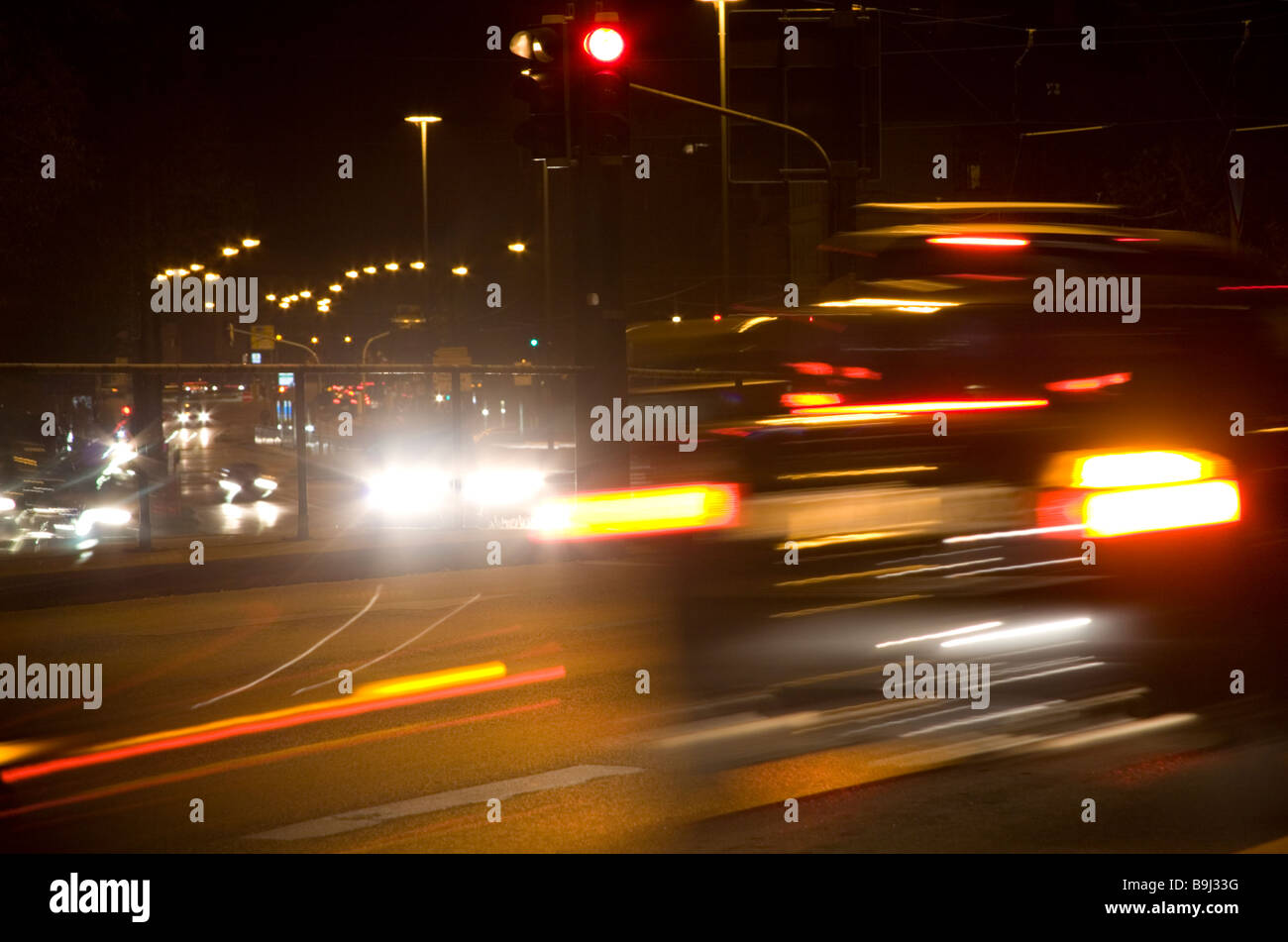 Night time city hi-res stock photography and images - Alamy