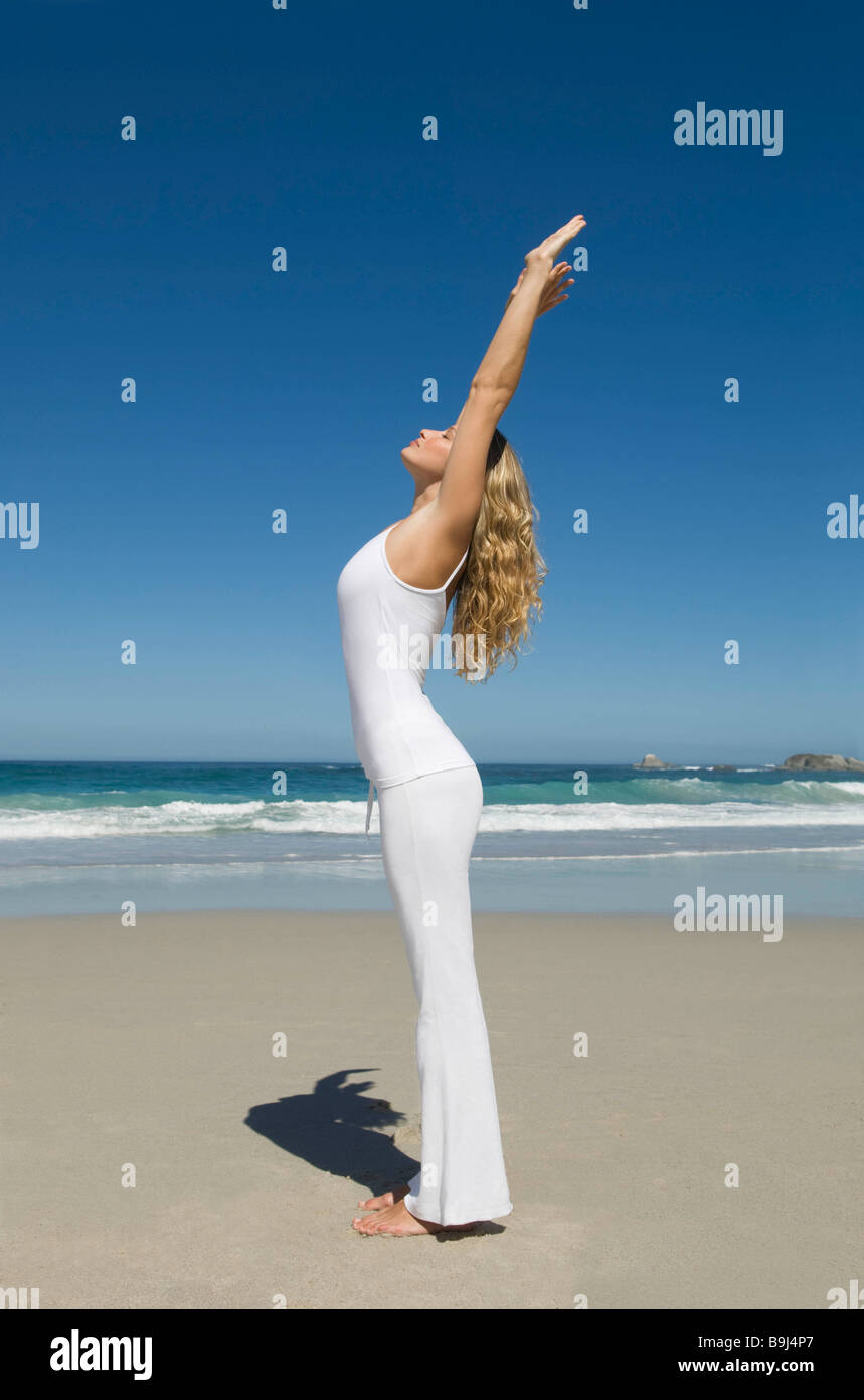 Woman standing profile full hi-res stock photography and images - Alamy