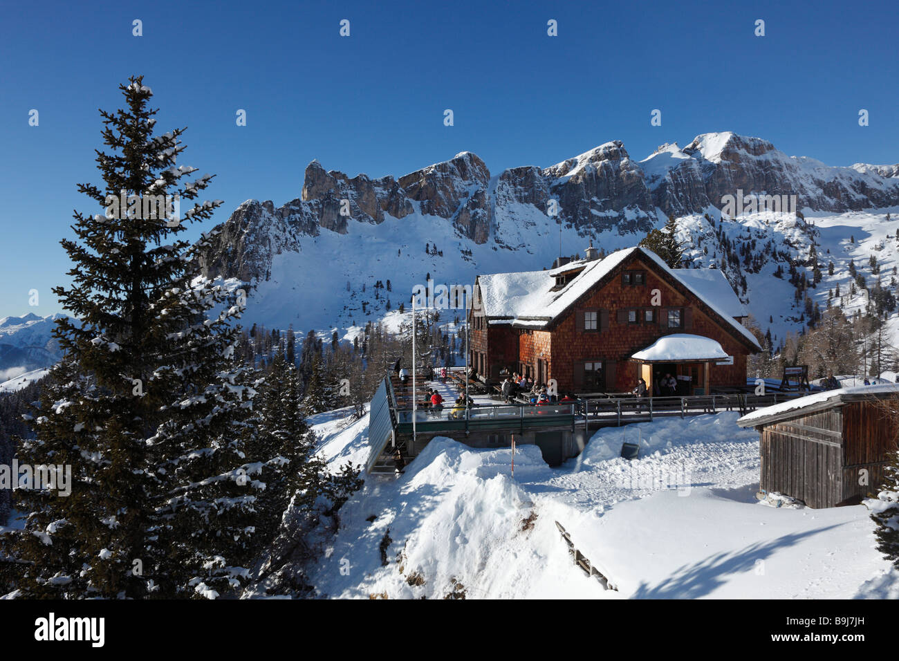 Erfurter hut, Dalfazer Waende ridge, Rofan, Rofan Range, Tyrol, Austria, Europe Stock Photo