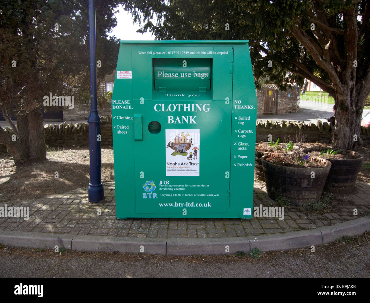 Clothing bank hires stock photography and images Alamy