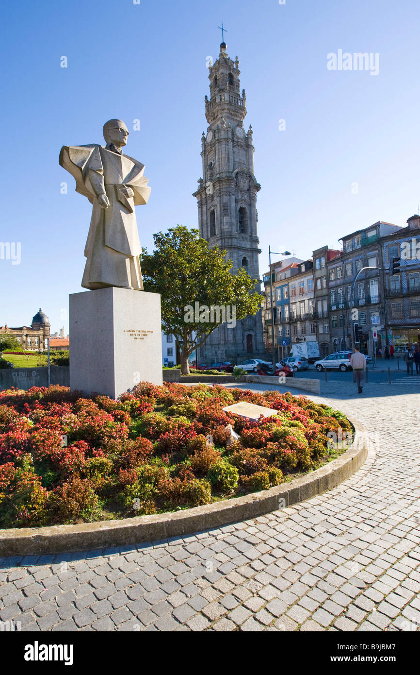 Antonio Golies Memorial, at back the Igreja e Torre dos Clerigos Church, landmark of Porto, UNESCO World Cultural Heritage Site Stock Photo