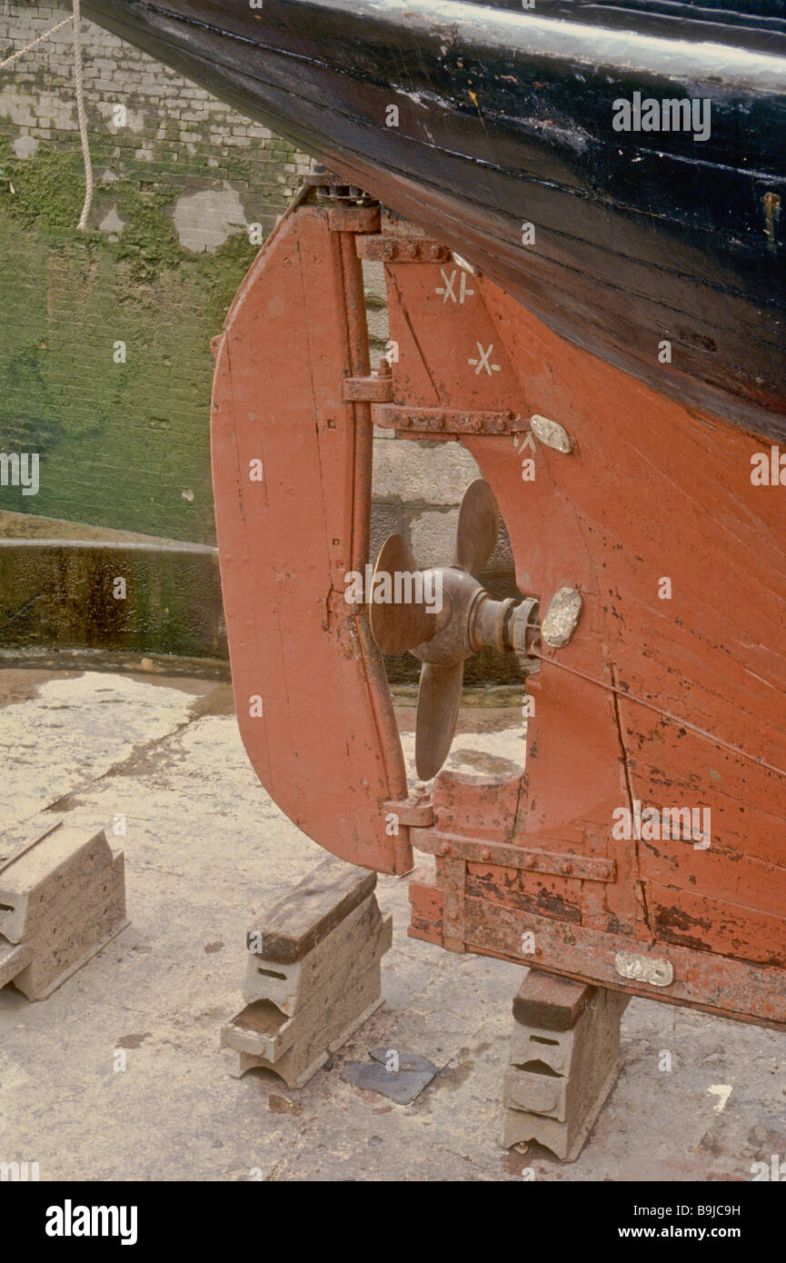 The 1946 barque Kaskelot in drydock view of the balanced rudder and screw propeller Stock Photo