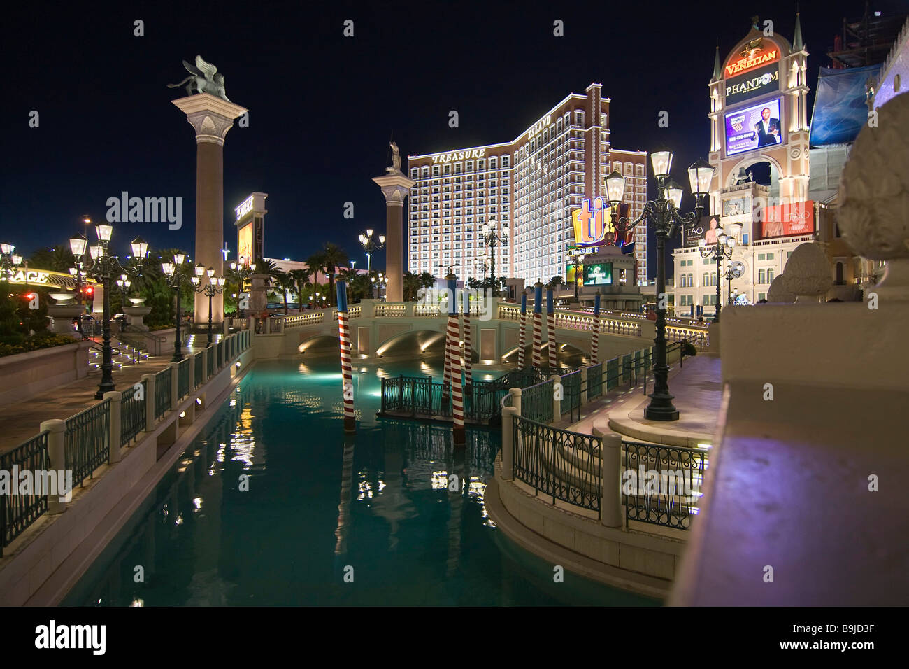 Hotel Venezia by night, Las Vegas, Nevada, USA, North America Stock Photo -  Alamy
