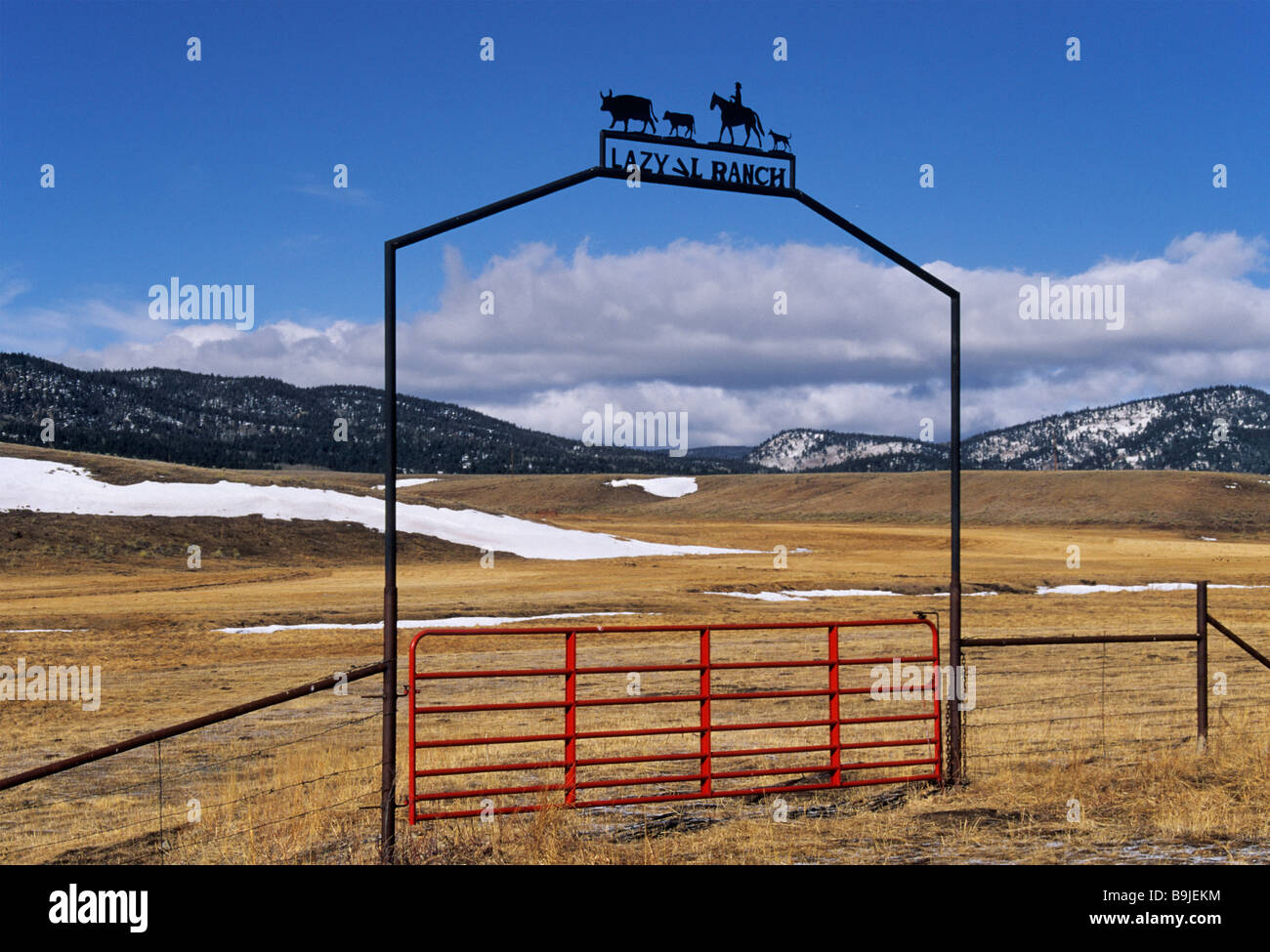 Ranch entrance new mexico hi-res stock photography and images - Alamy