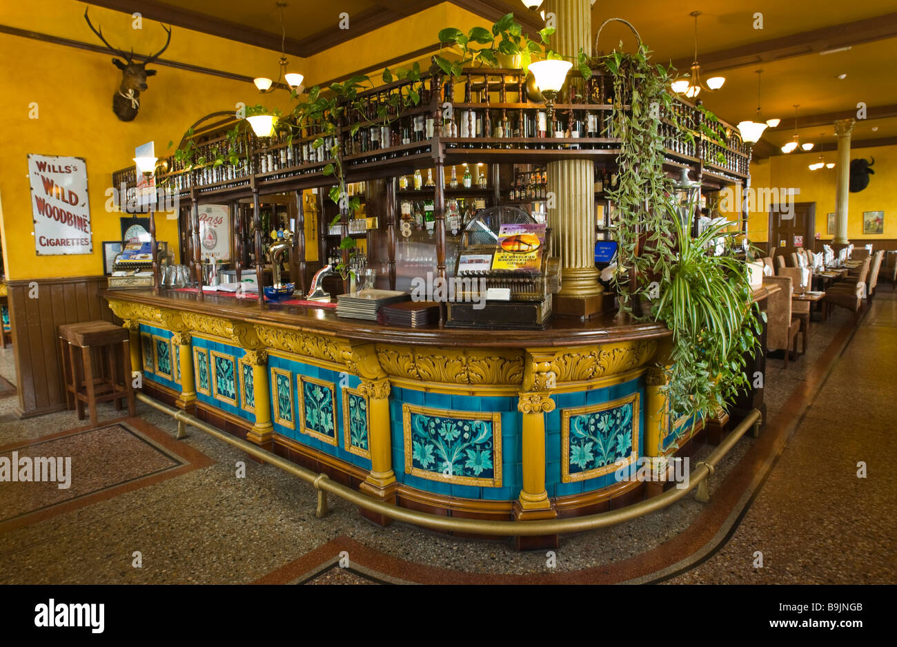Victorian tiled bar and dining room in The Walerloo Hotel Pillgwenlly Newport South Wales UK Stock Photo