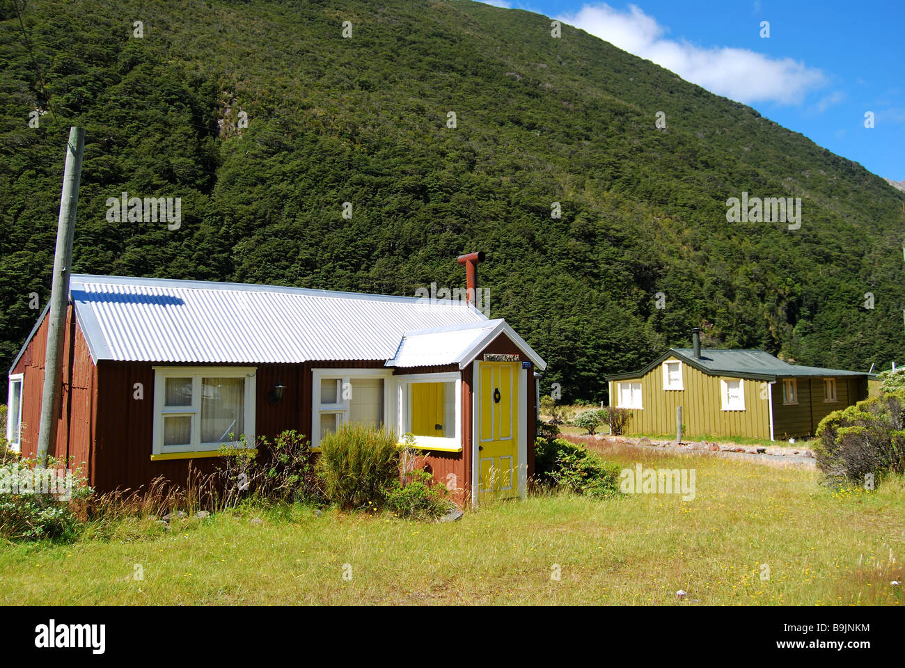 Accomodation Huts, Arthur's Pass Village, Arthur's Pass National Park, Canterbury, South Island, New Zealand Stock Photo