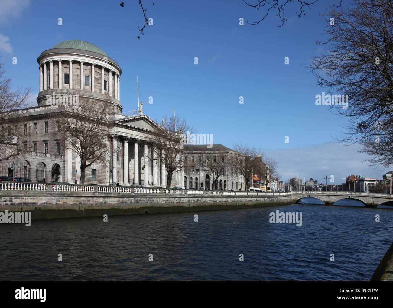 Vue sur le côté nord de la rivière Liffey, Dublin, Irlande Photo Stock - Alamy