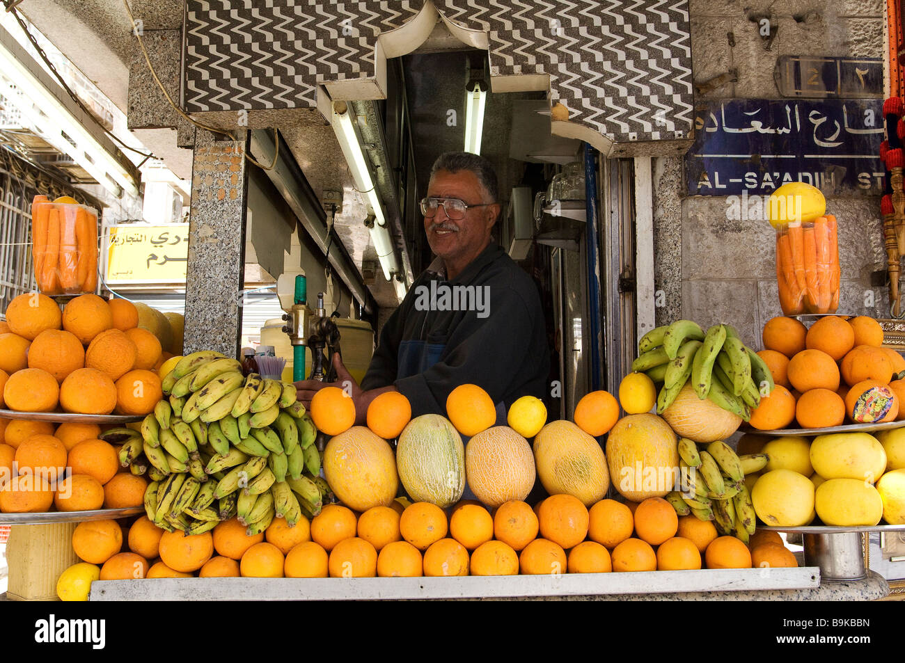 Jordan, Amman Governorate, Amman, fresh fruit juice salesman Stock