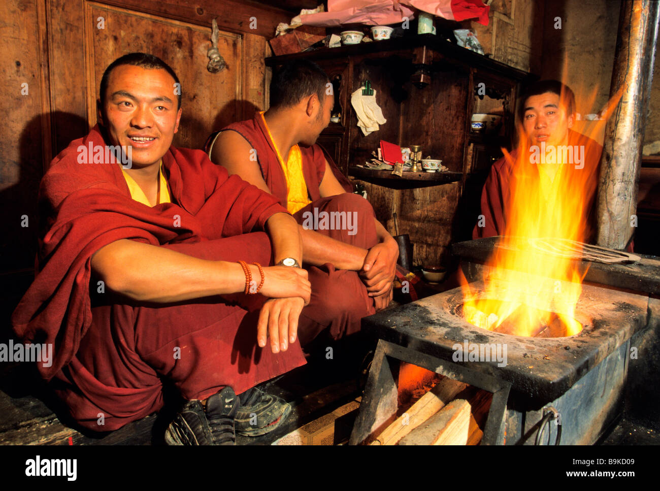 Songzanlin monastery monk hi-res stock photography and images - Alamy