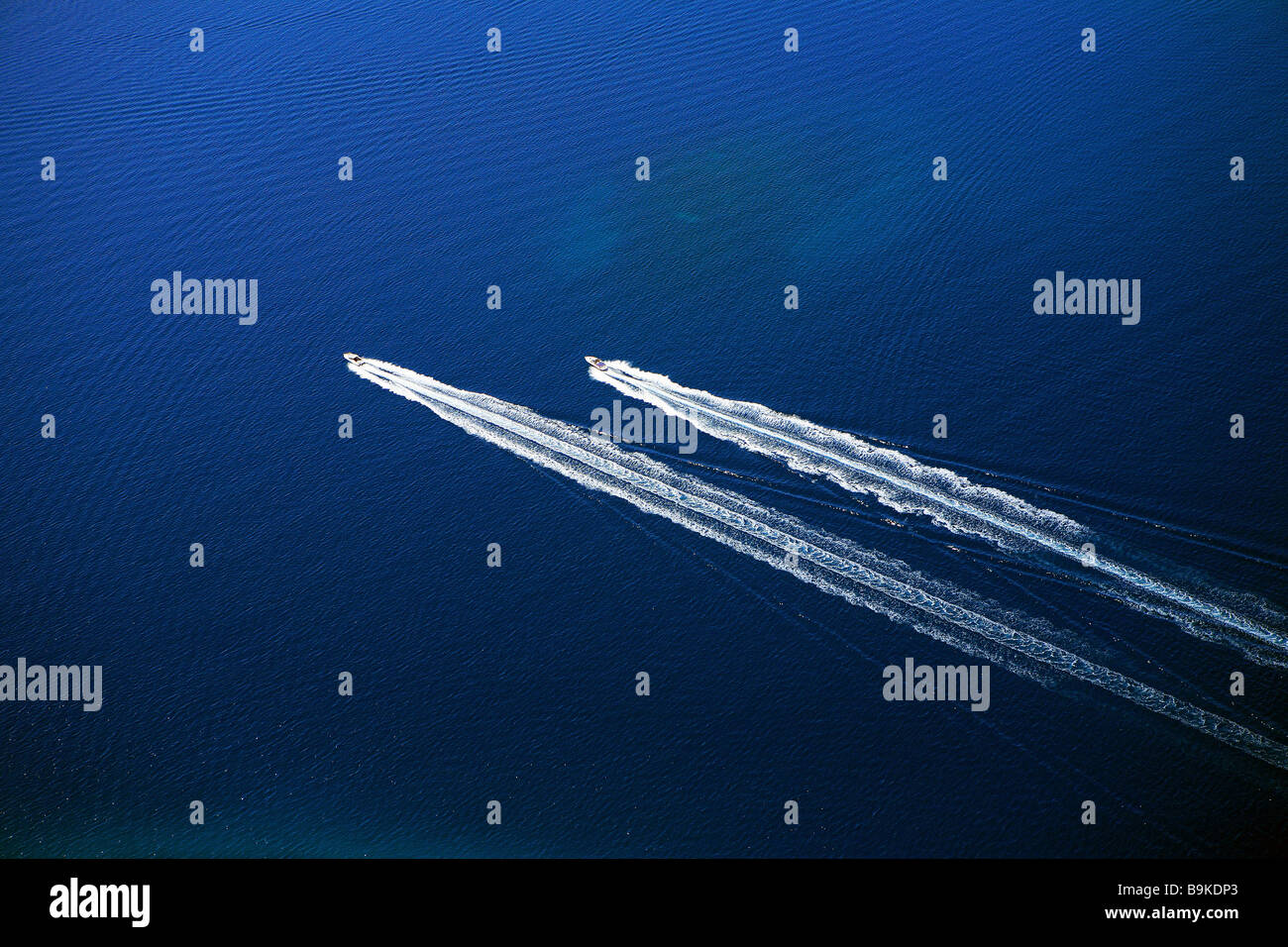 Aerial view boats hi-res stock photography and images - Alamy