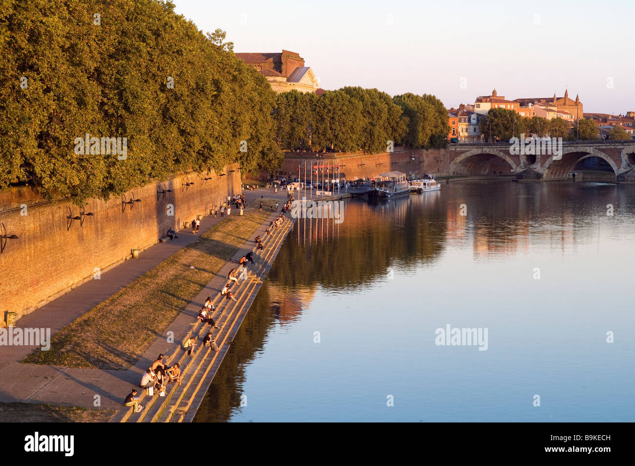 France, Haute Garonne, Toulouse, Garonne river banks, Henri Martin
