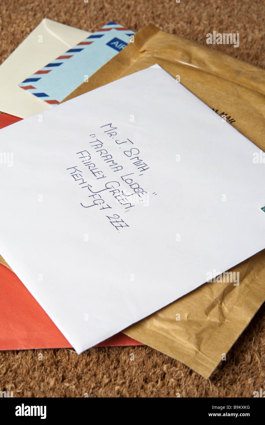 Pile of post letters hires stock photography and images Alamy