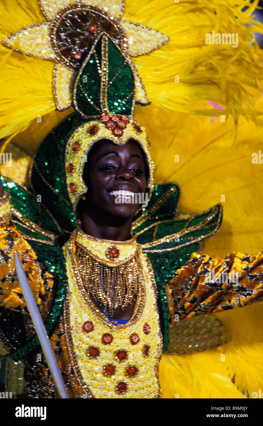 Woman rio carnival hi-res stock photography and images - Alamy