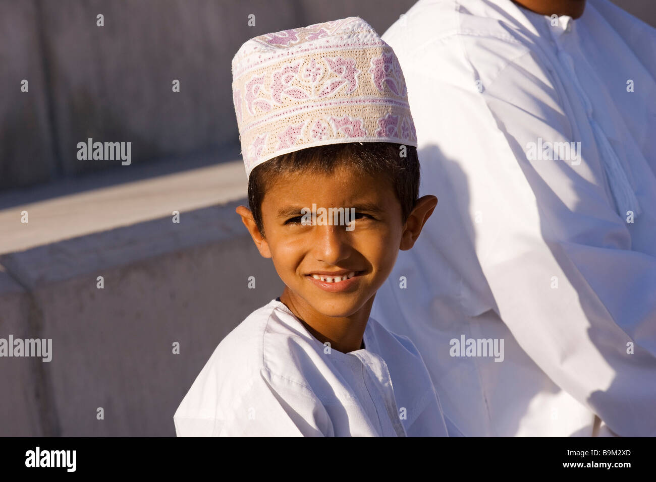 Omani boy smiling hi-res stock photography and images - Alamy