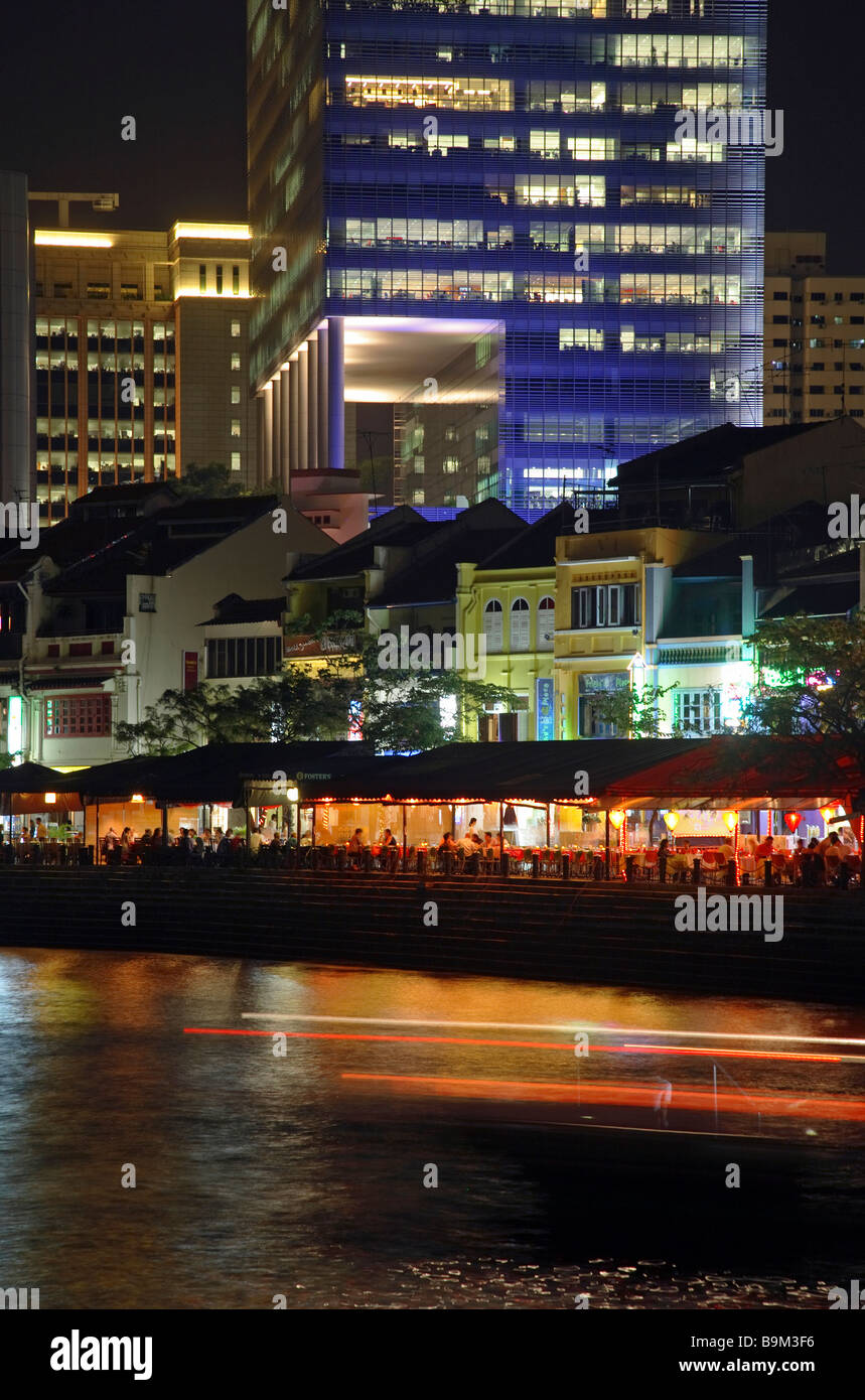 Clubs and restaurants in the Boat Quay district, Singapore Stock Photo
