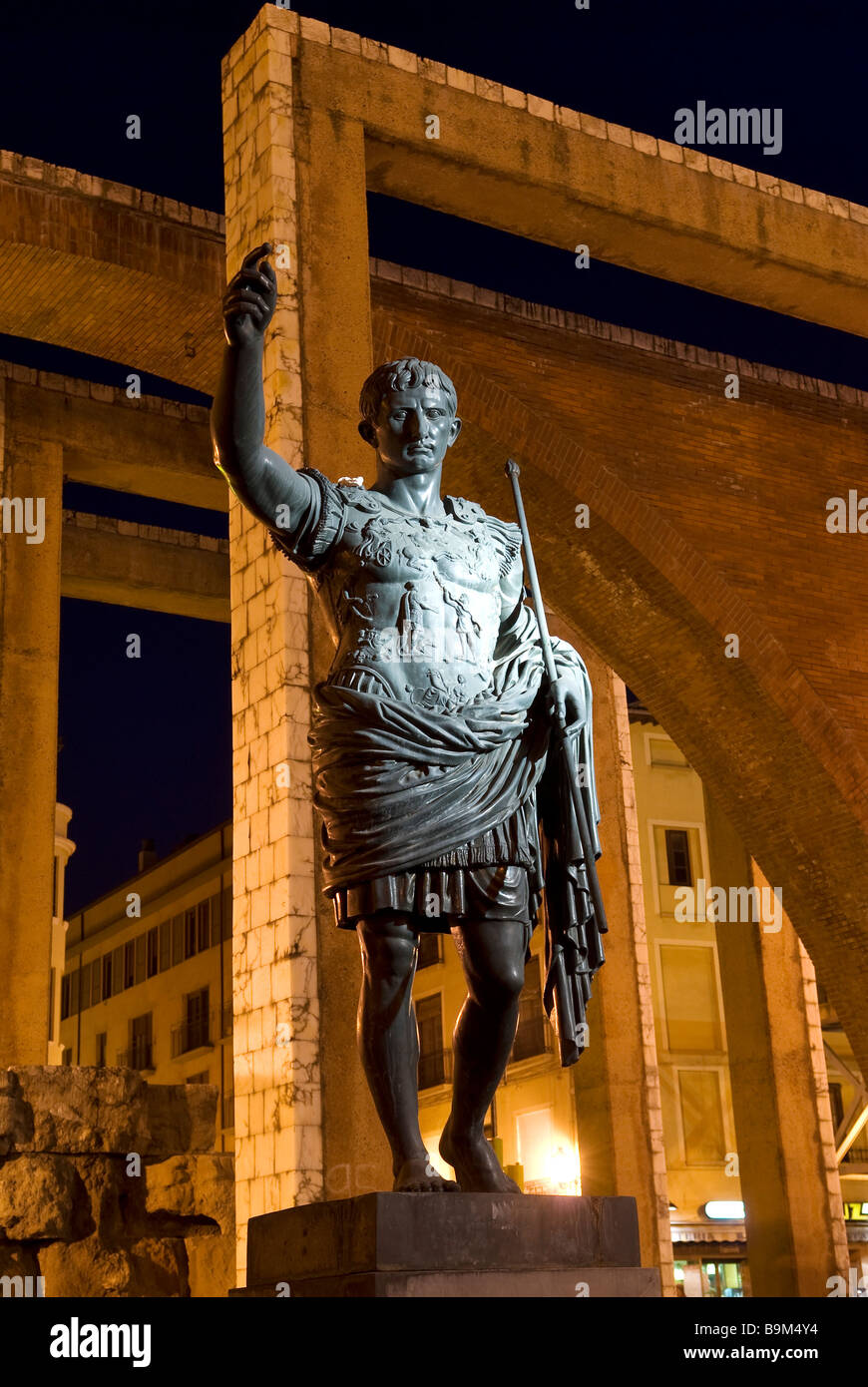 Spain, Aragon, Zaragoza, statue of Caesar Augustus near the Roman walls Stock Photo