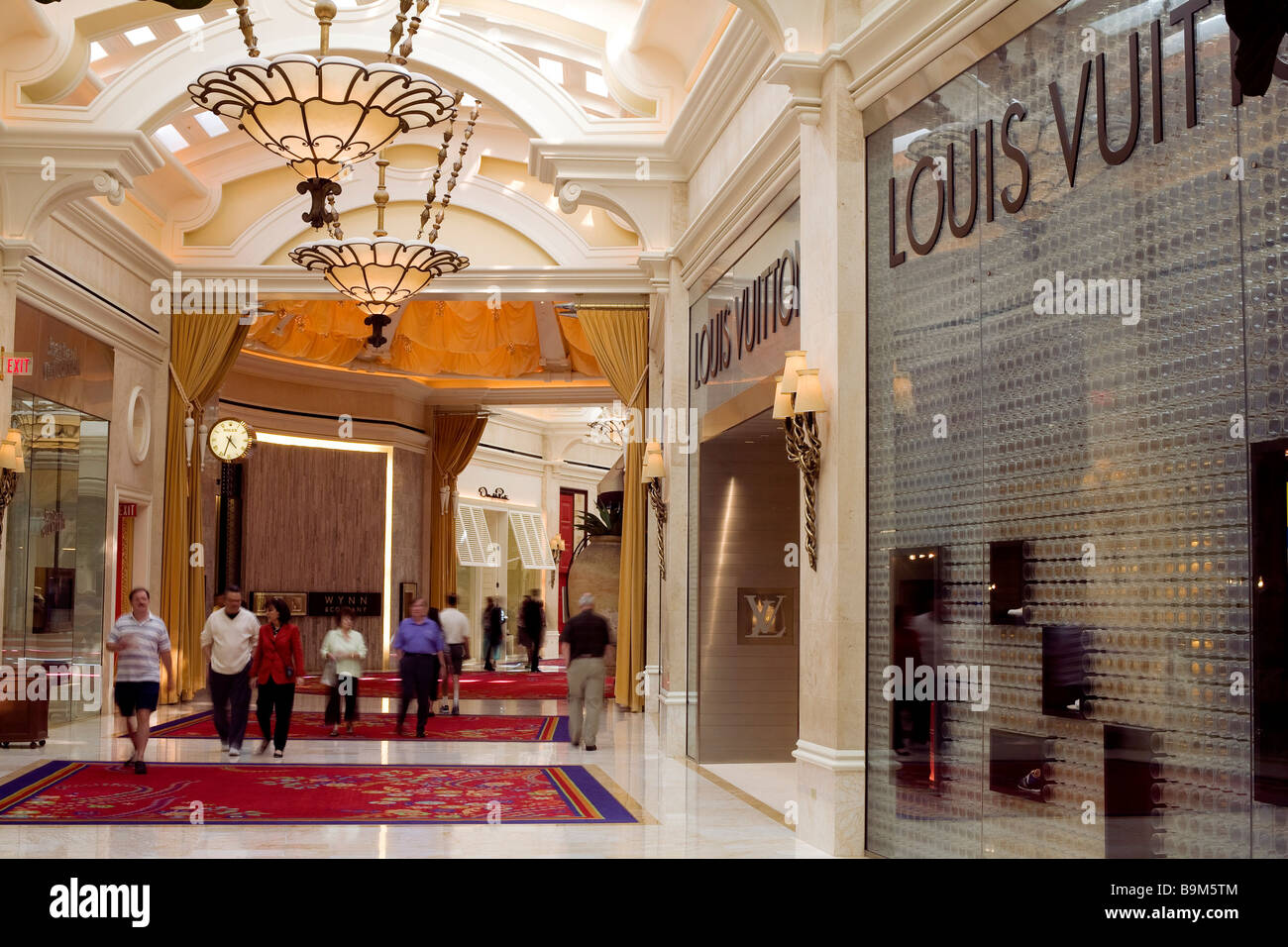 Louis Vuitton Store at the Wynn Esplanade at the Wynn Hotel and Casino  Editorial Stock Photo - Image of sign, america: 41782928