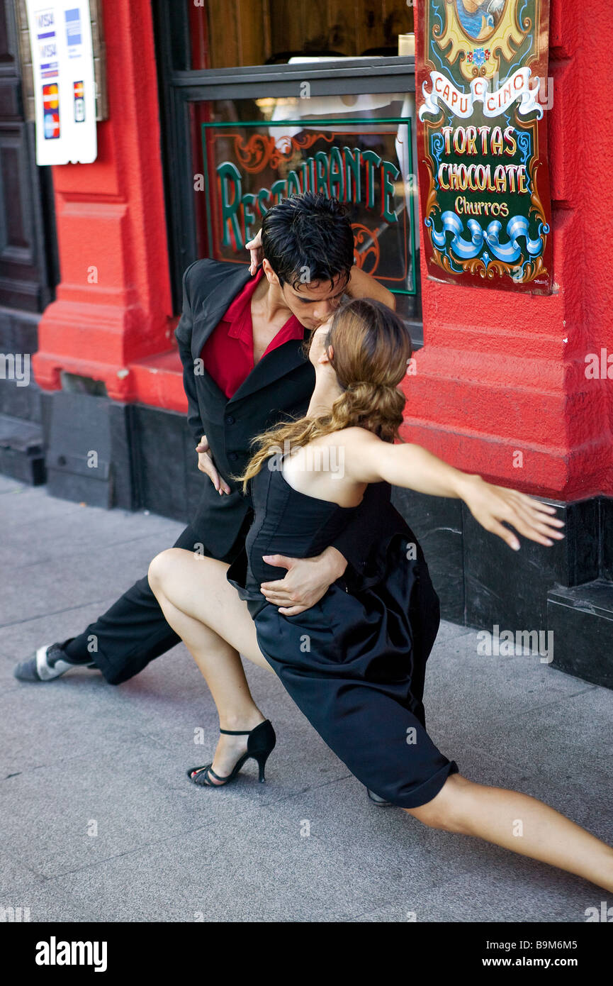 Argentina, Buenos Aires, tango dancers in La Boca District Stock Photo