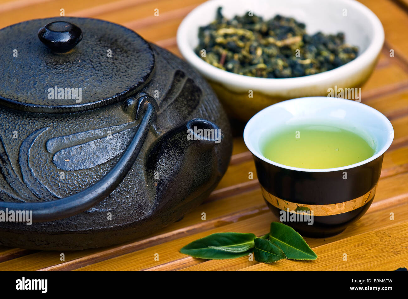 Использованная чайная заварка. Чай Сенча Тайвань. Сенча чай заваренный. Ногоон сай зеленый чай. Чай Восточная Сенча.