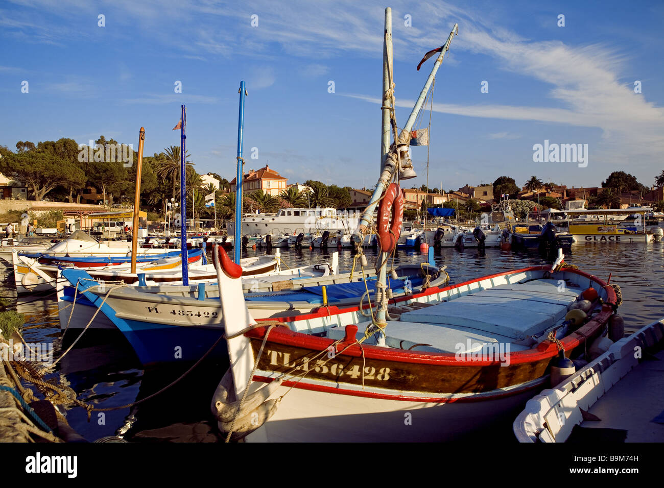 France, Var, Ile de Porquerolles, village harbour, pointu boat ...