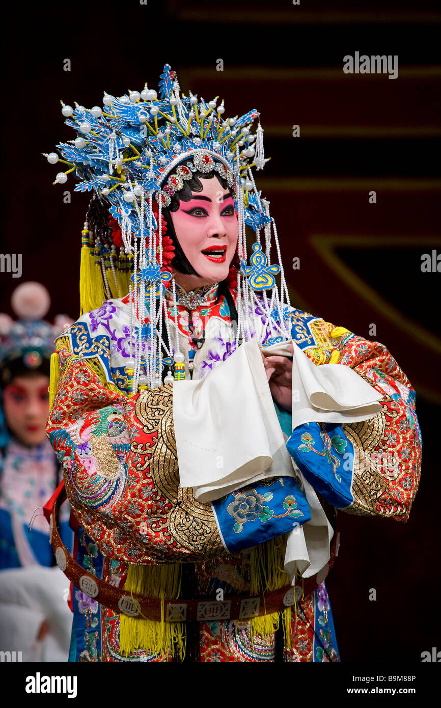 Beijing peking opera performance hi-res stock photography and images ...