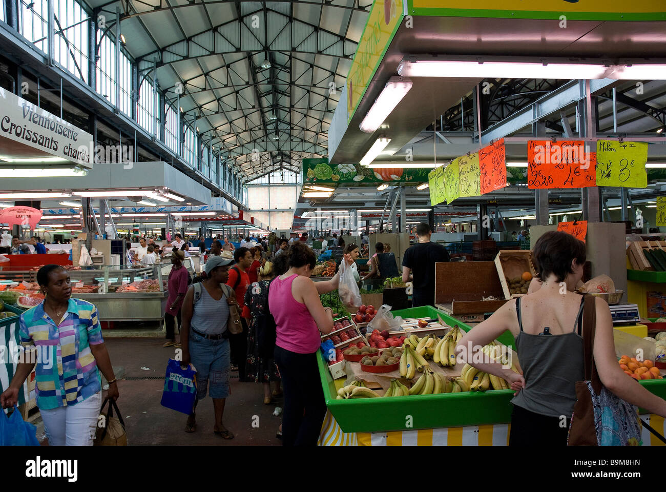 France, Seine Saint Denis, Saint Denis, market on Rue Gabriel Peri Stock  Photo - Alamy
