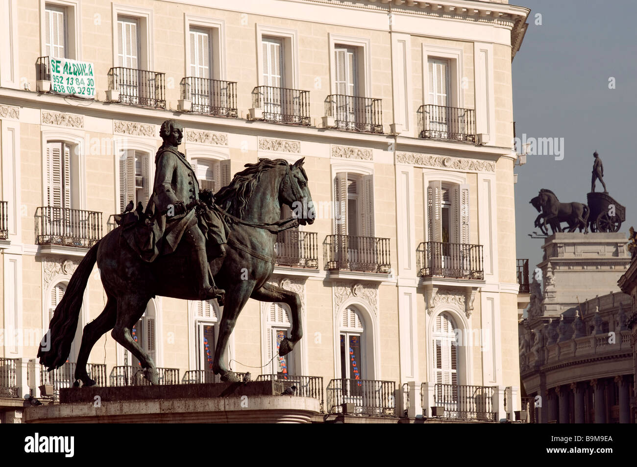 equestrian statue of king charles i