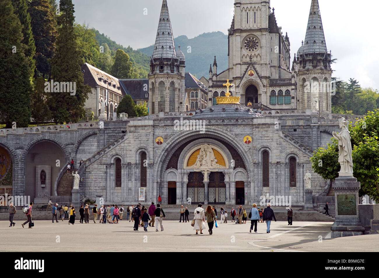 France, Hautes-Pyrénées, Lourdes, Rosary Basilica Stock Photo - Alamy