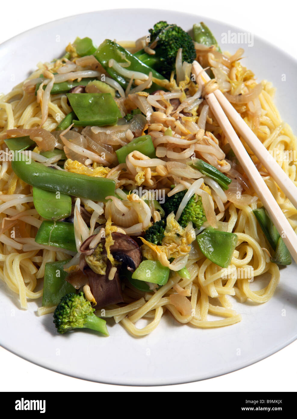 A meal of vegetarian stirfried chow mein,with broccoli,noodles