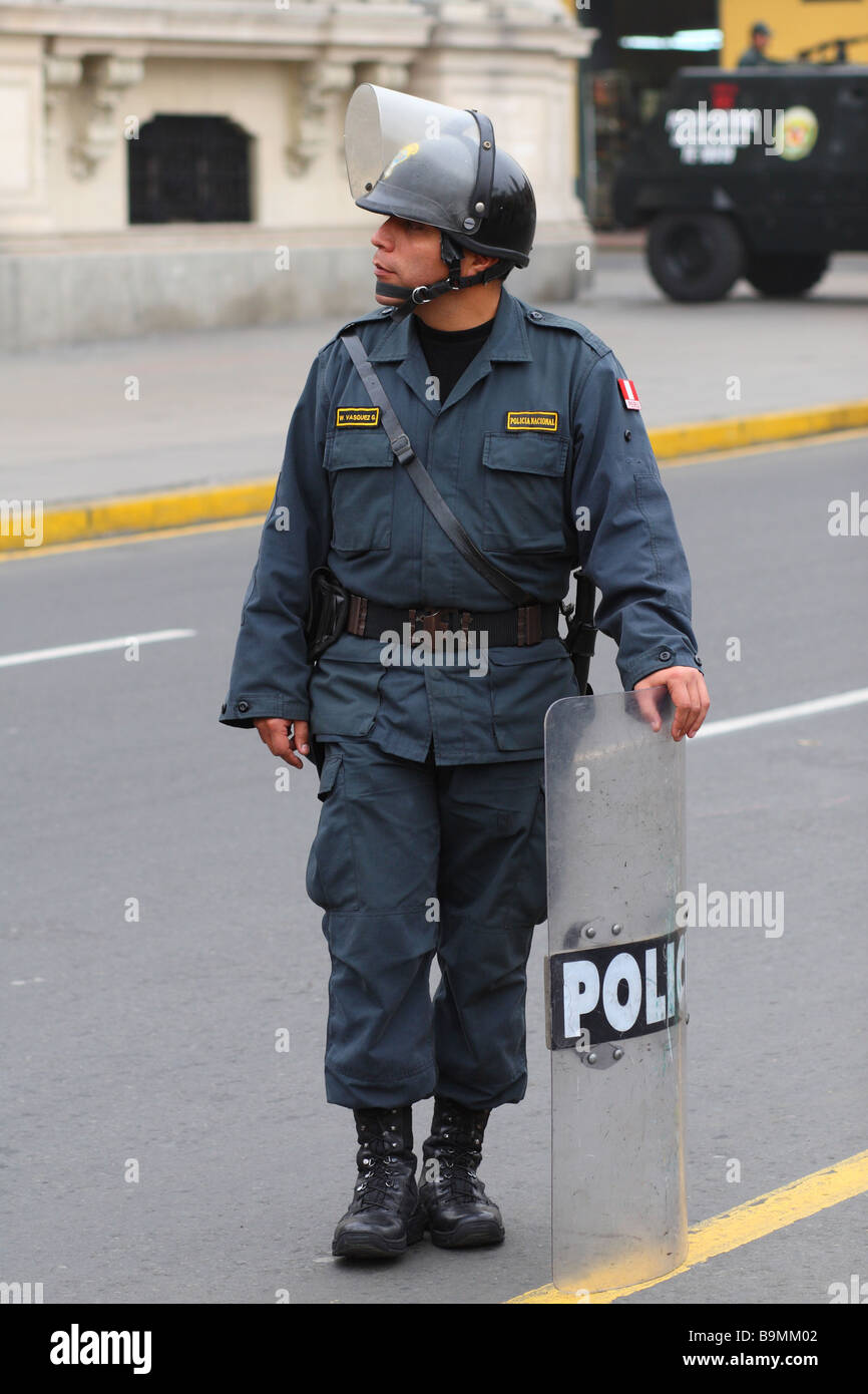 lima perù policeman in the street Stock Photo