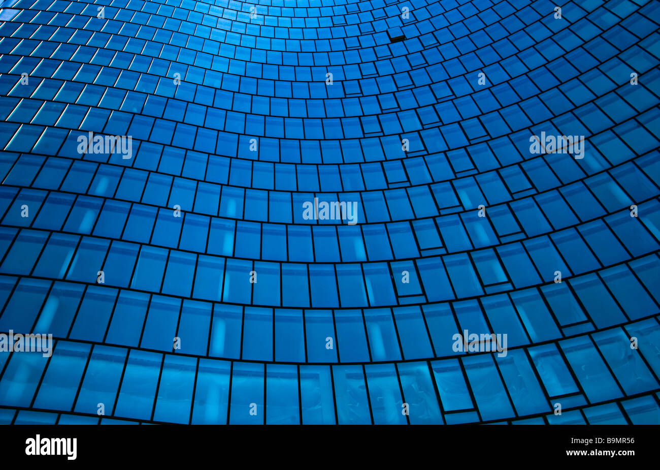 Blue curved wall hi-res stock photography and images - Alamy