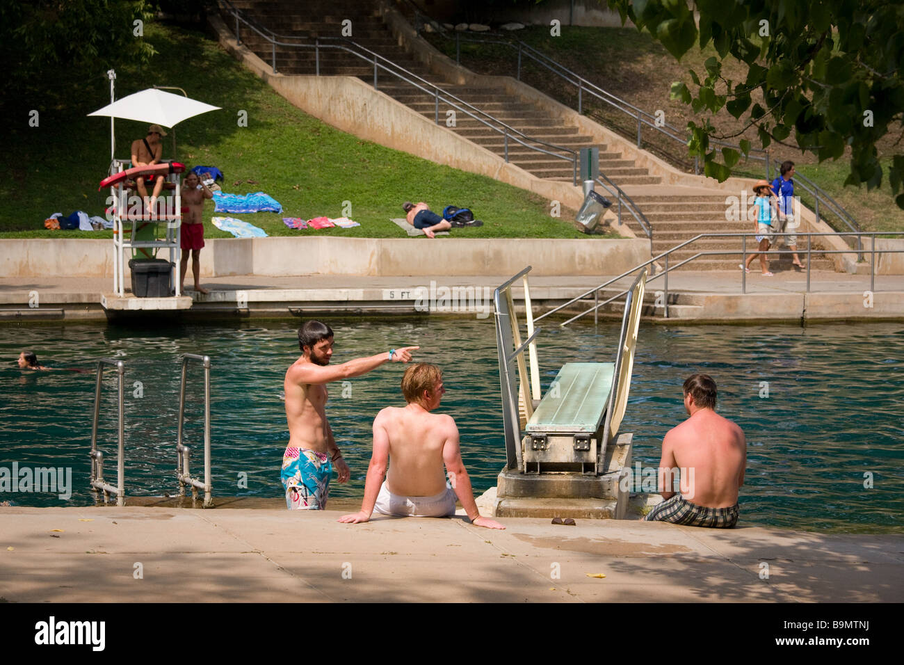 Diving board diver cold hires stock photography and images Alamy