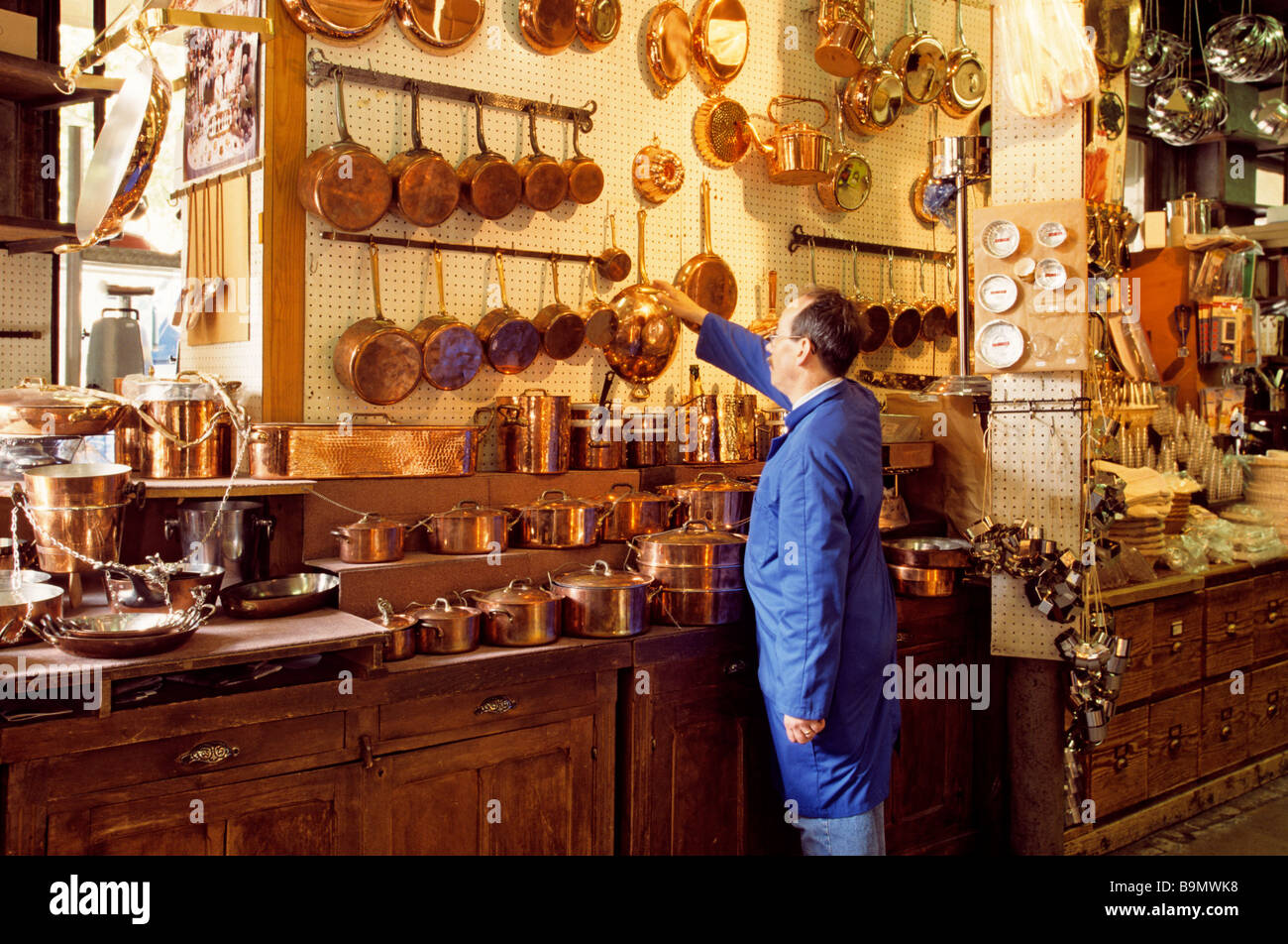 France, Paris, shop E. Dehillerin, French stainless steel cookware